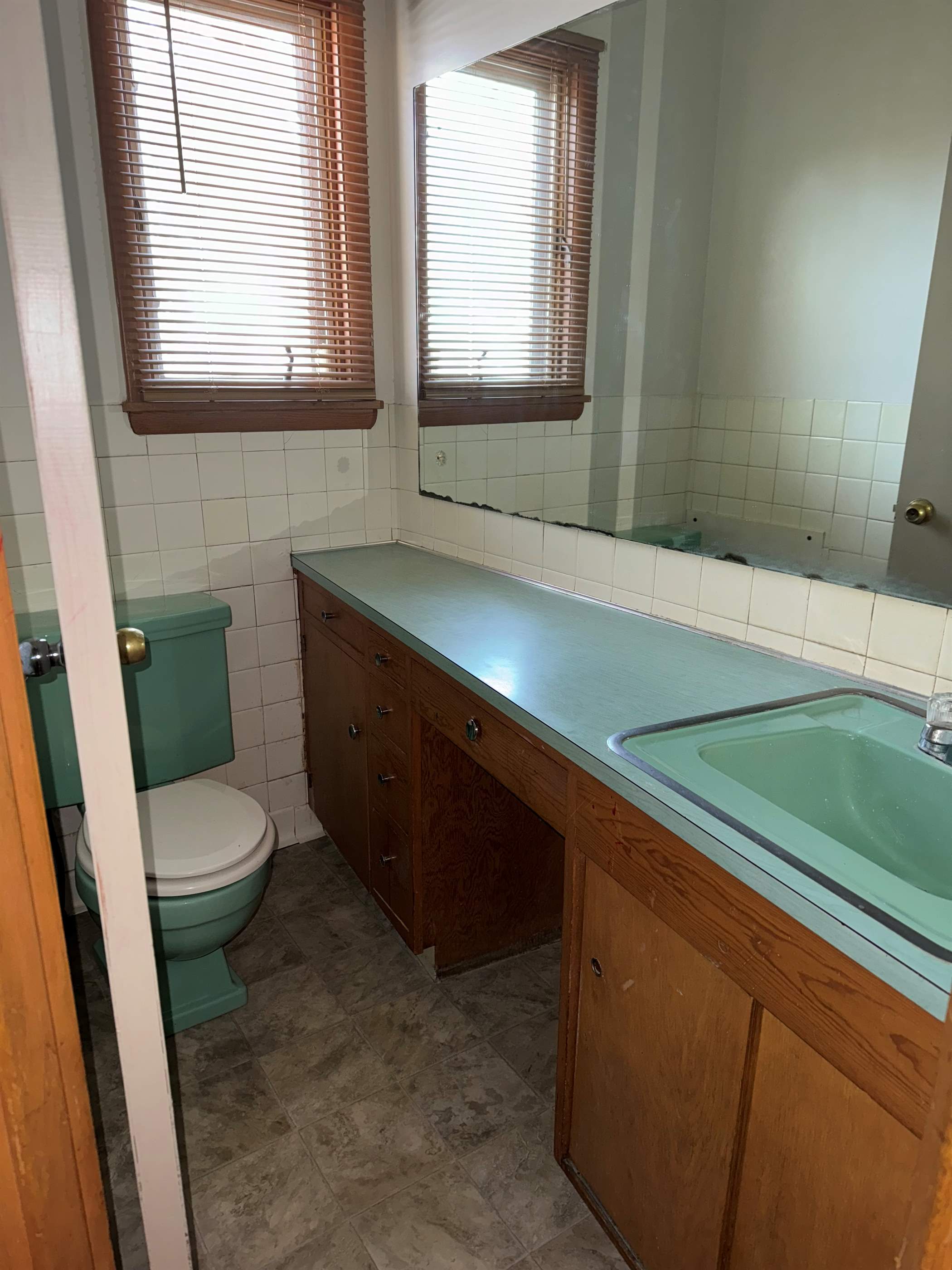 1020 S 8th St, Brainerd, MN 56401