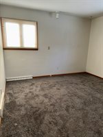 1020 S 8th St, Brainerd, MN 56401