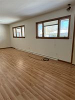 1020 S 8th St, Brainerd, MN 56401