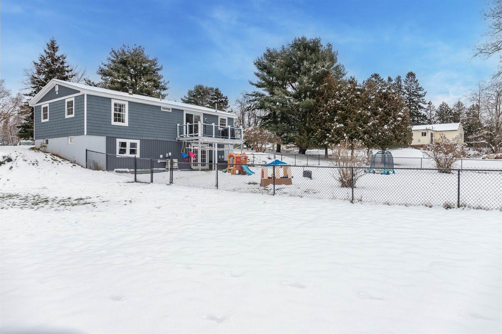 425 Clewleyville Road, Holden, ME 04429