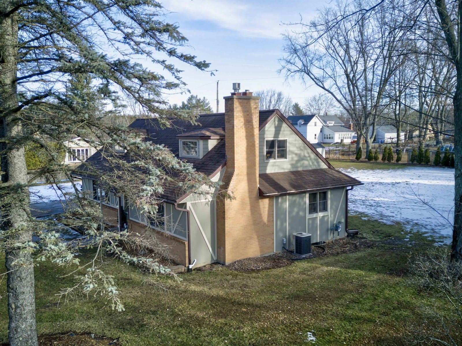 203 S Columbus Drive, Marshfield, WI 54449