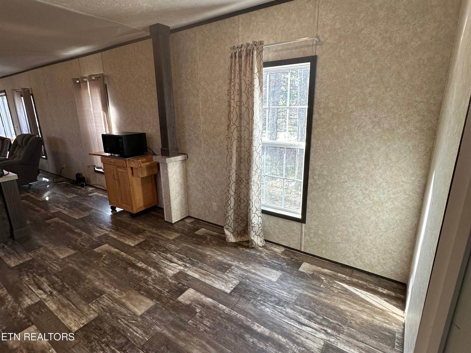 3201 Oswego Rd, Crossville, TN 38572