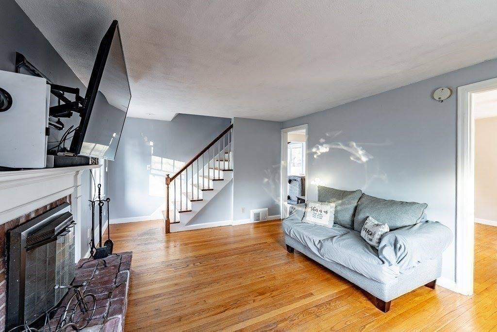 179 Nelson St, West Springfield, MA 01089