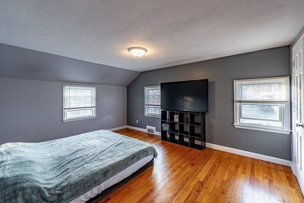 179 Nelson St, West Springfield, MA 01089