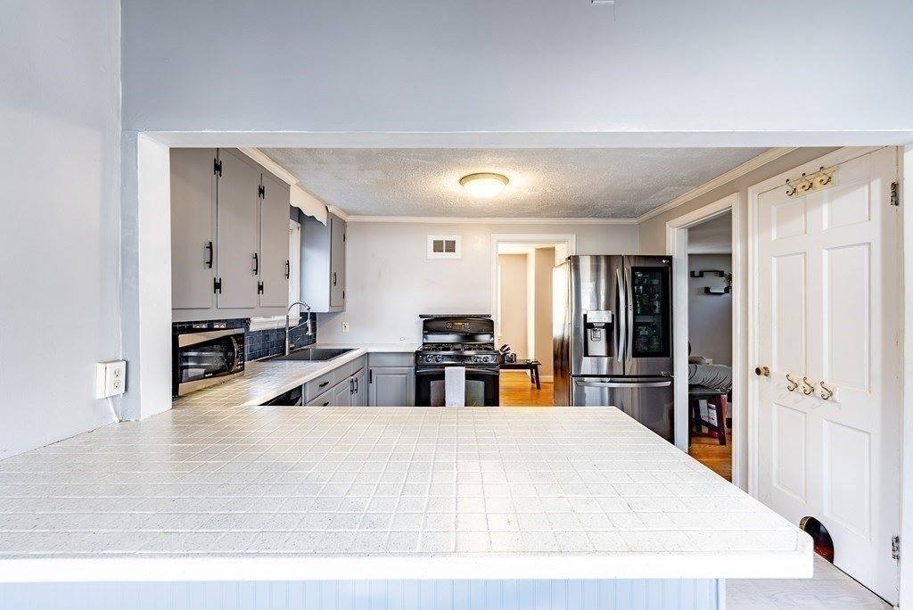 179 Nelson St, West Springfield, MA 01089