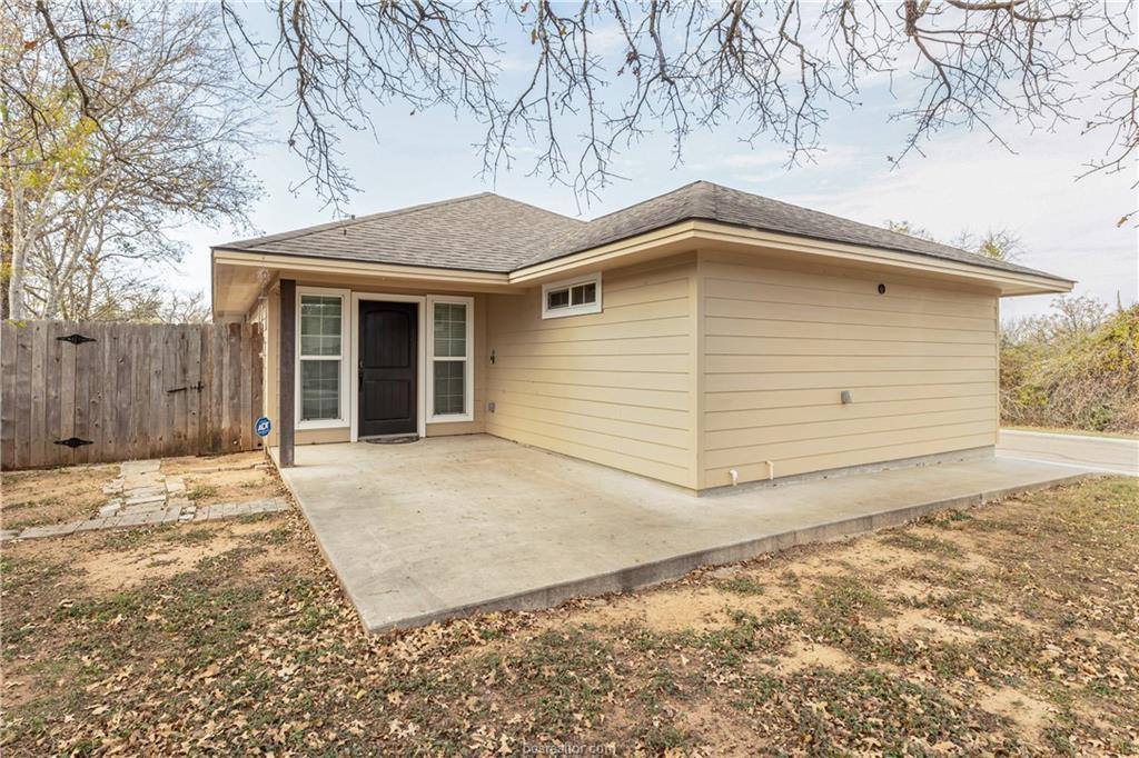 1701 Bridge Meadow Lane, Bryan, TX 77803