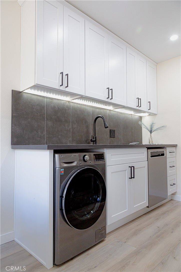 525 South Ardmore Avenue, Los Angeles, CA 90020