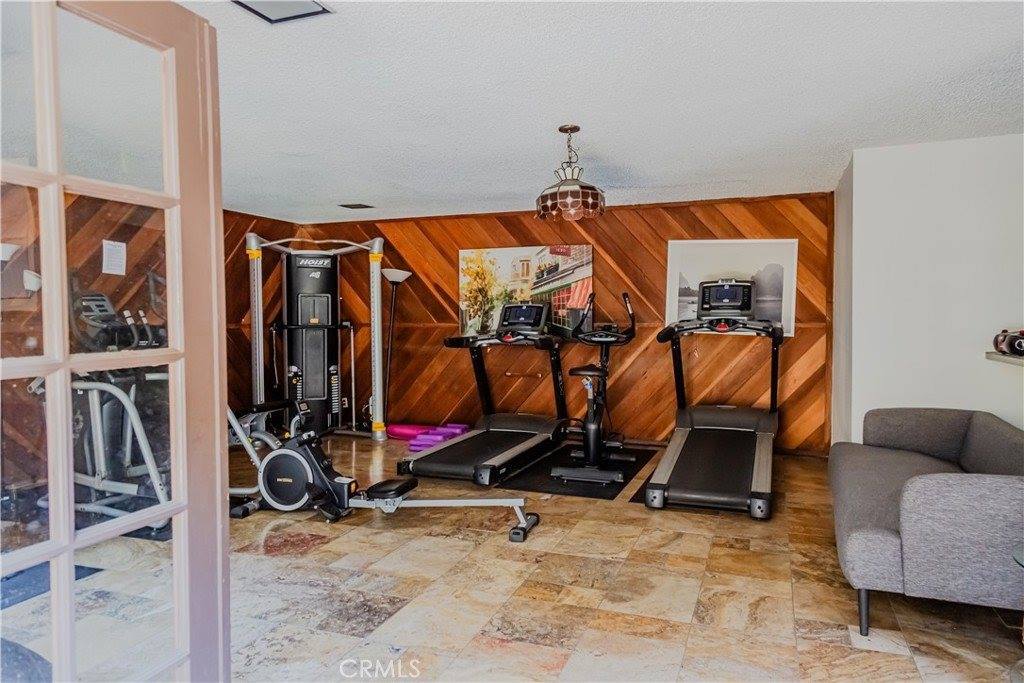 525 South Ardmore Avenue, Los Angeles, CA 90020