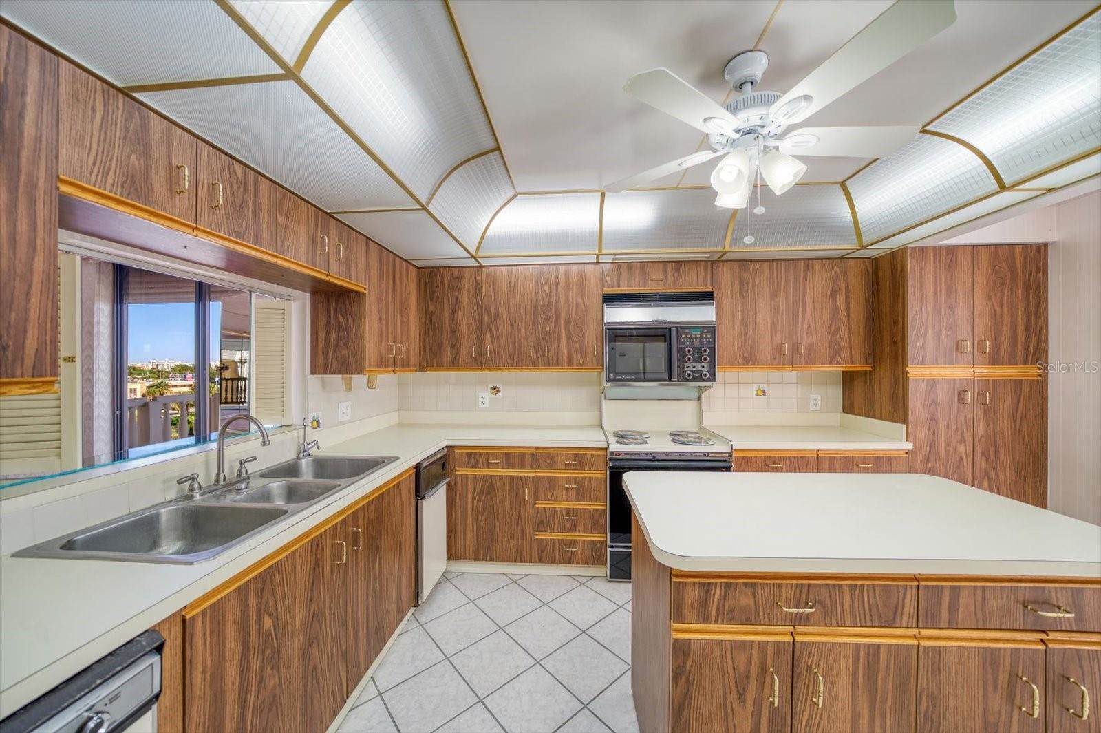 6500 Sunset Way, Saint Pete Beach, FL 33706