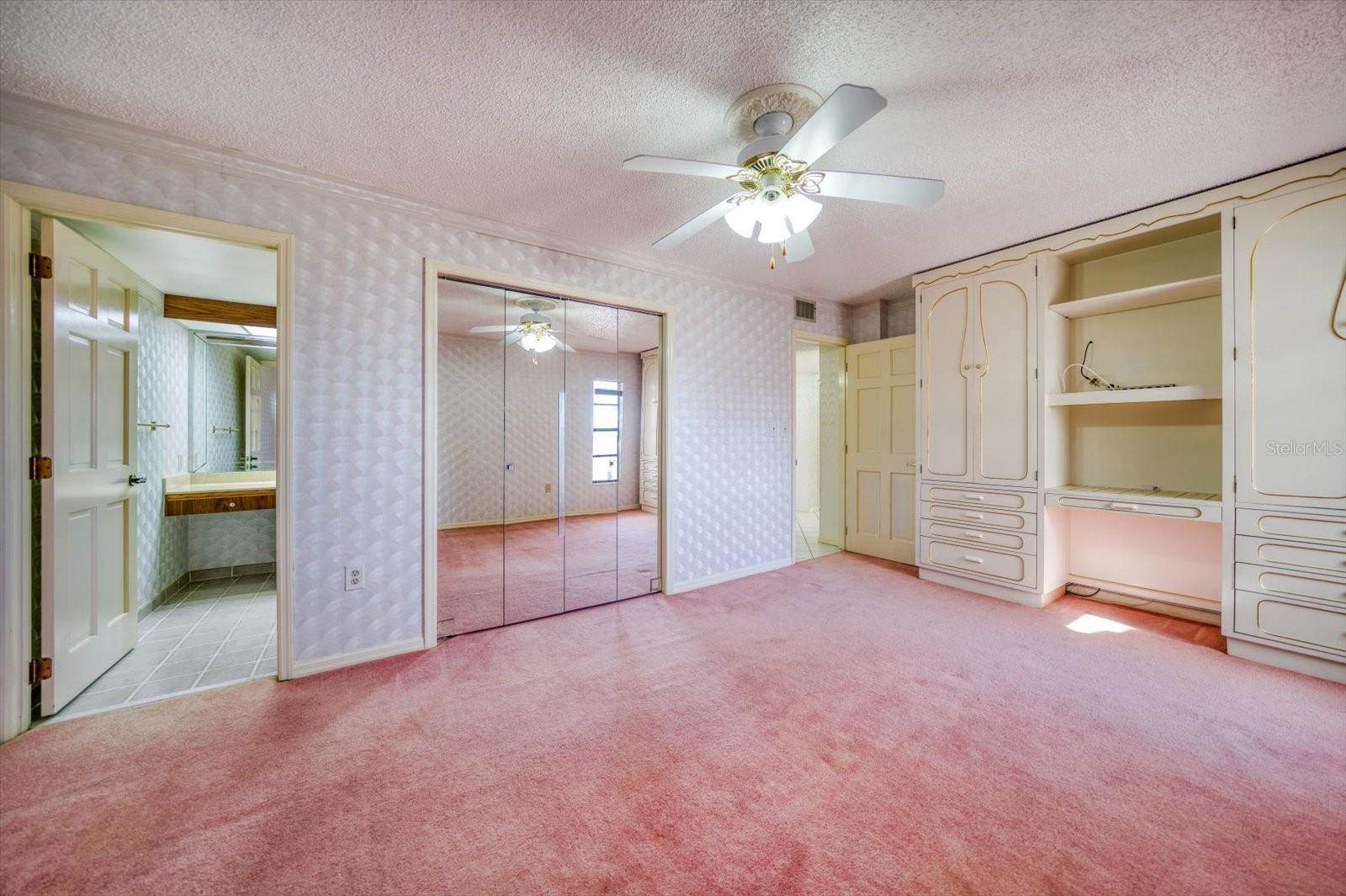 6500 Sunset Way, Saint Pete Beach, FL 33706