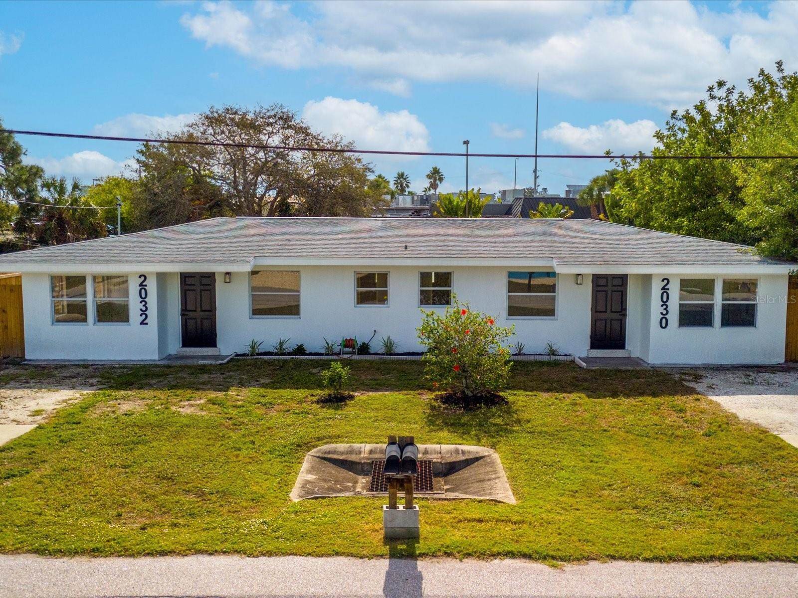 2030 Cass Street, Sarasota, FL 34231