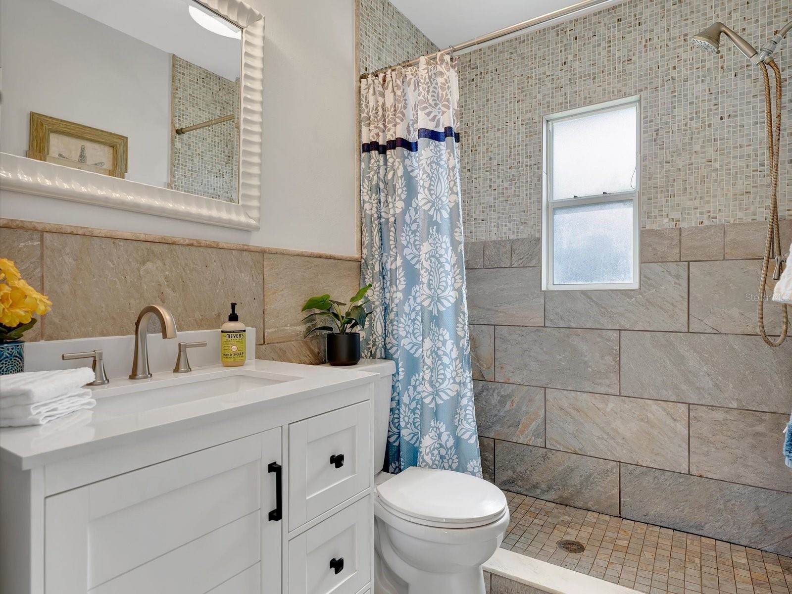 2030 Cass Street, Sarasota, FL 34231