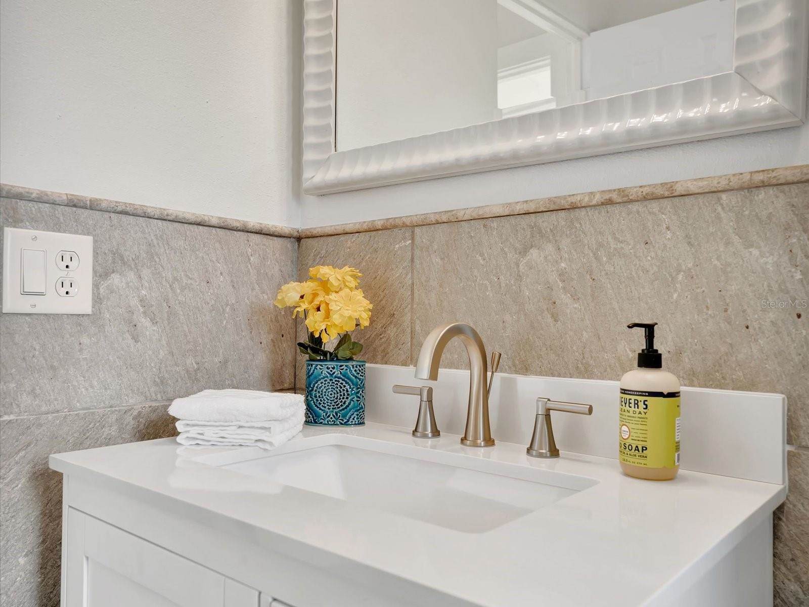 2030 Cass Street, Sarasota, FL 34231