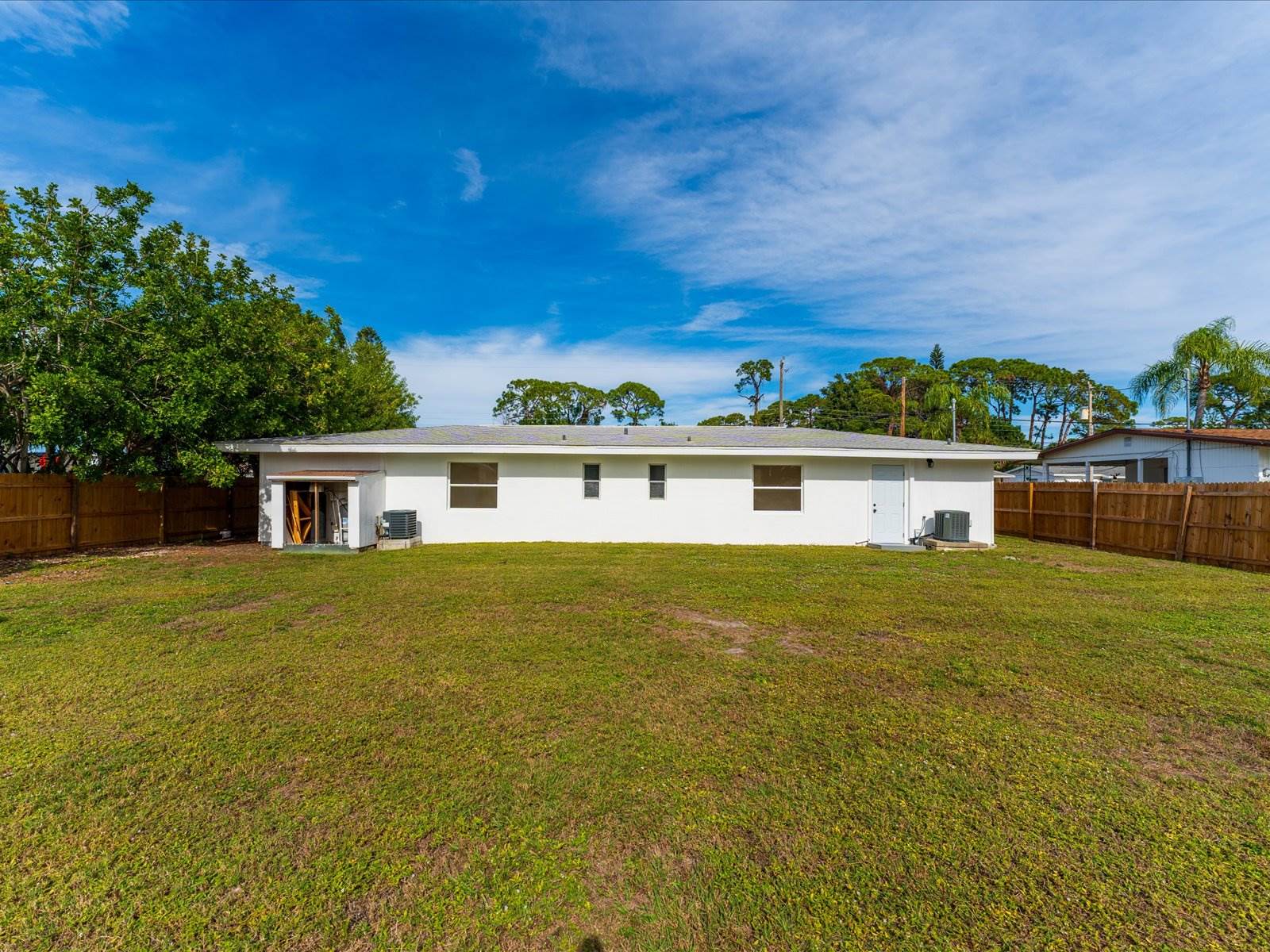 2030 Cass Street, Sarasota, FL 34231