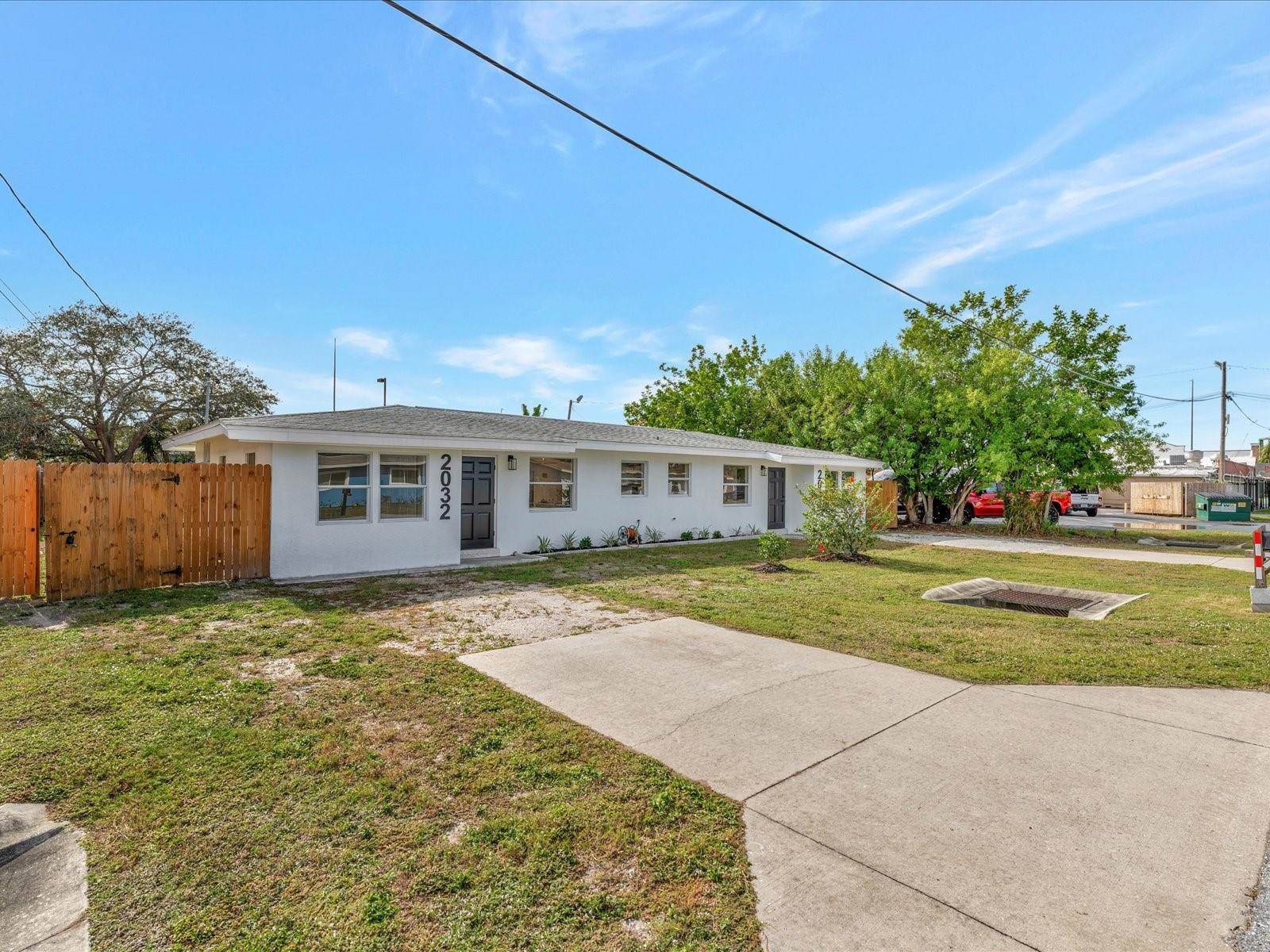 2030 Cass Street, Sarasota, FL 34231