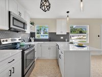 2030 Cass Street, Sarasota, FL 34231