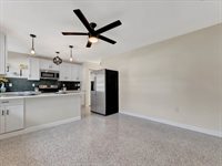 2030 Cass Street, Sarasota, FL 34231