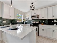 2030 Cass Street, Sarasota, FL 34231