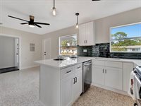 2030 Cass Street, Sarasota, FL 34231