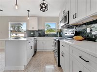 2030 Cass Street, Sarasota, FL 34231