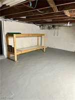 3477 East Middletown, New Springfield, OH 44443