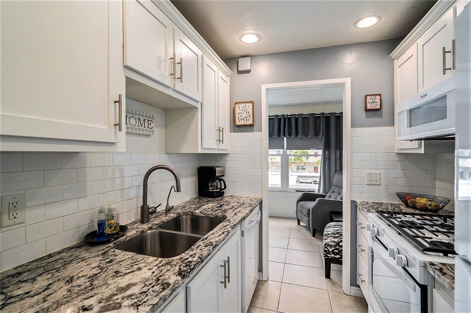 3128 59TH Street South, Gulfport, FL 33707