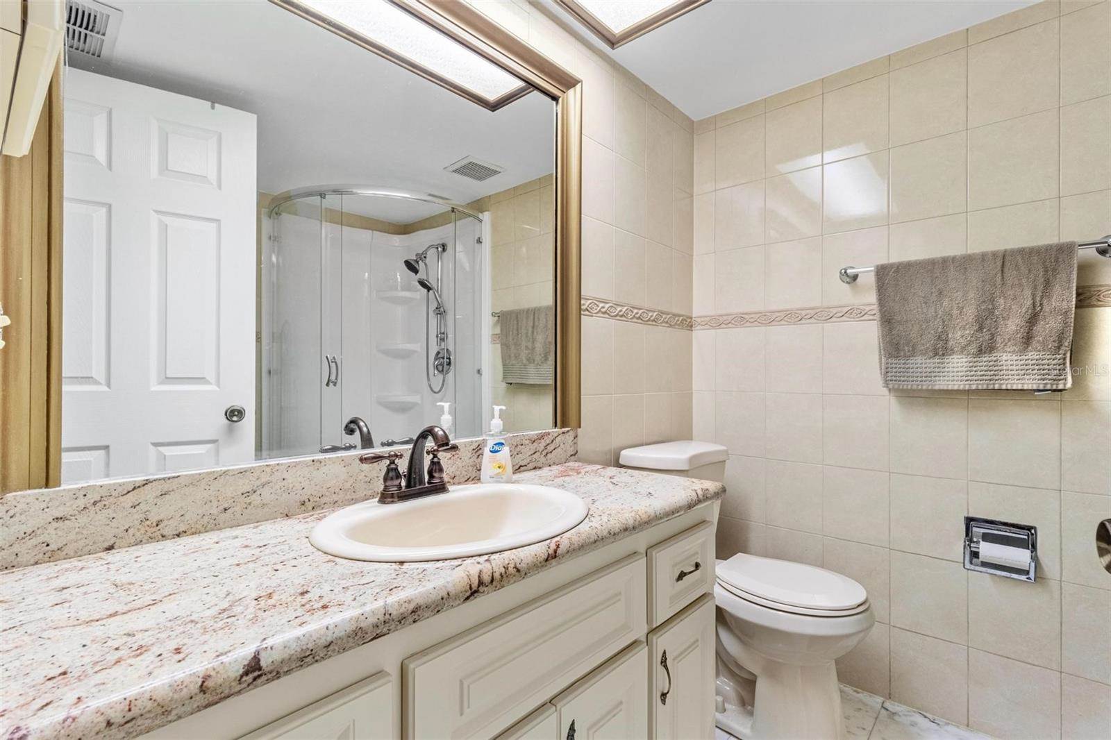 2122 Tarpon Landings Drive, Tarpon Springs, FL 34688