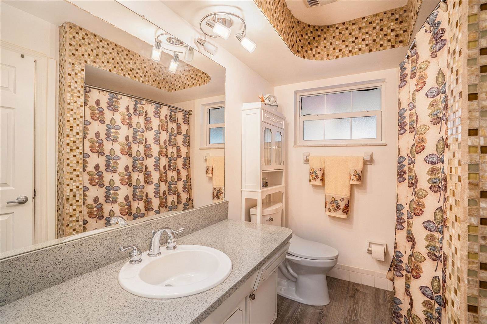 6201 19TH Street South, Saint Petersburg, FL 33712