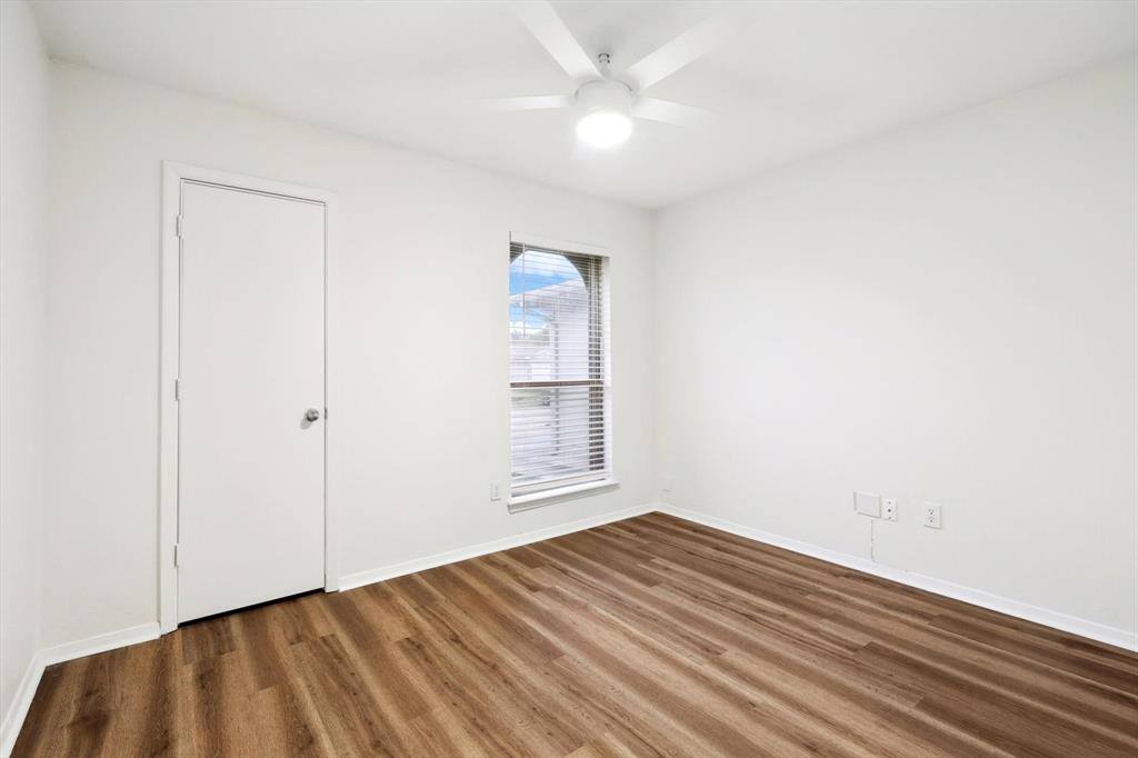 237 Volunteer Drive, Arlington, TX 76014