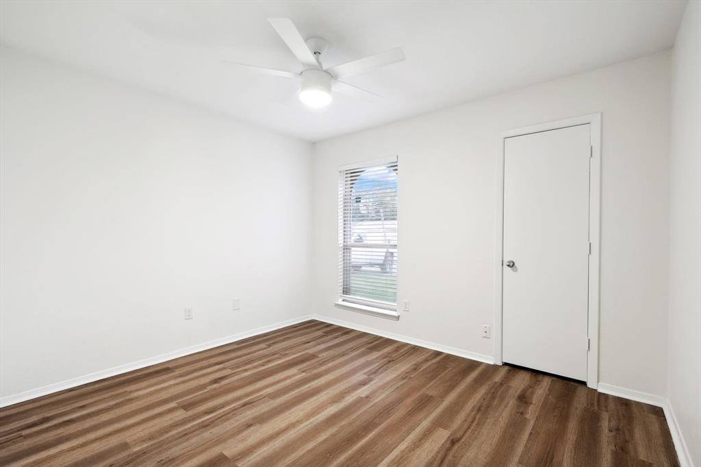 237 Volunteer Drive, Arlington, TX 76014