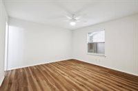 237 Volunteer Drive, Arlington, TX 76014