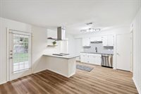 237 Volunteer Drive, Arlington, TX 76014