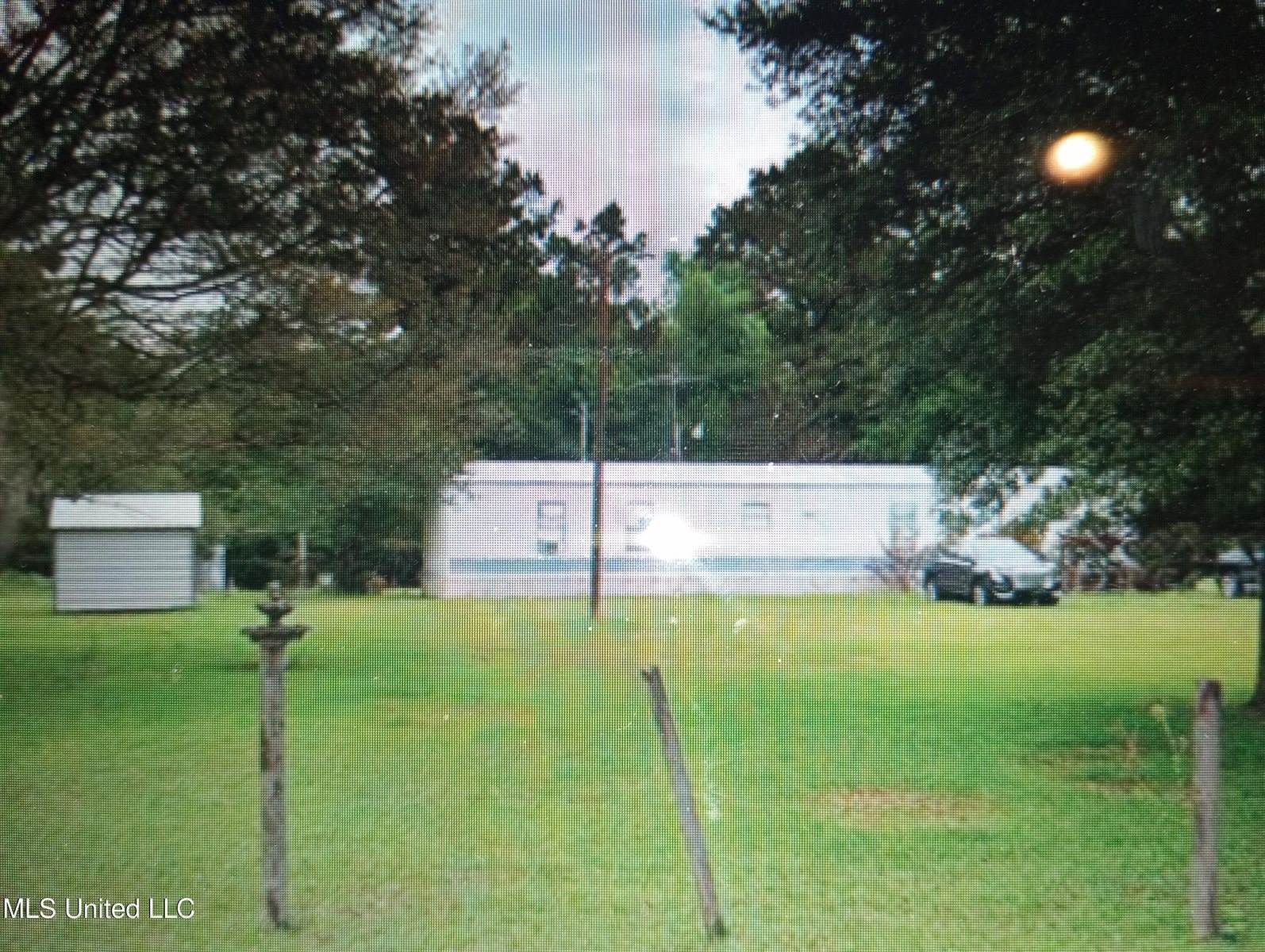 71 South Fork Drive, Carriere, MS 39426
