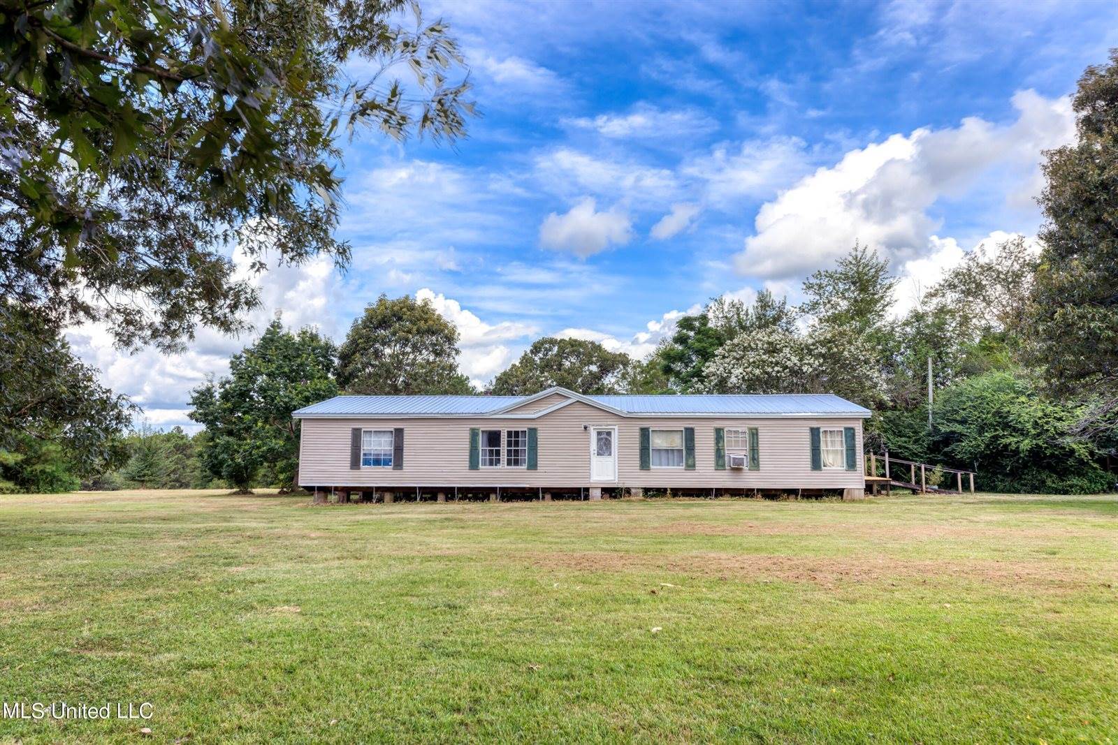 19919 Red Oak Road, Saucier, MS 39574