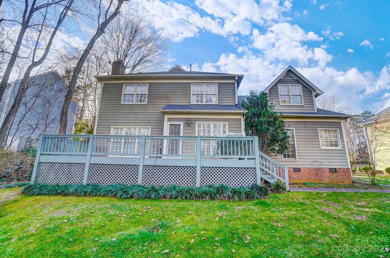 2800 Oxborough Drive, Matthews, NC 28105