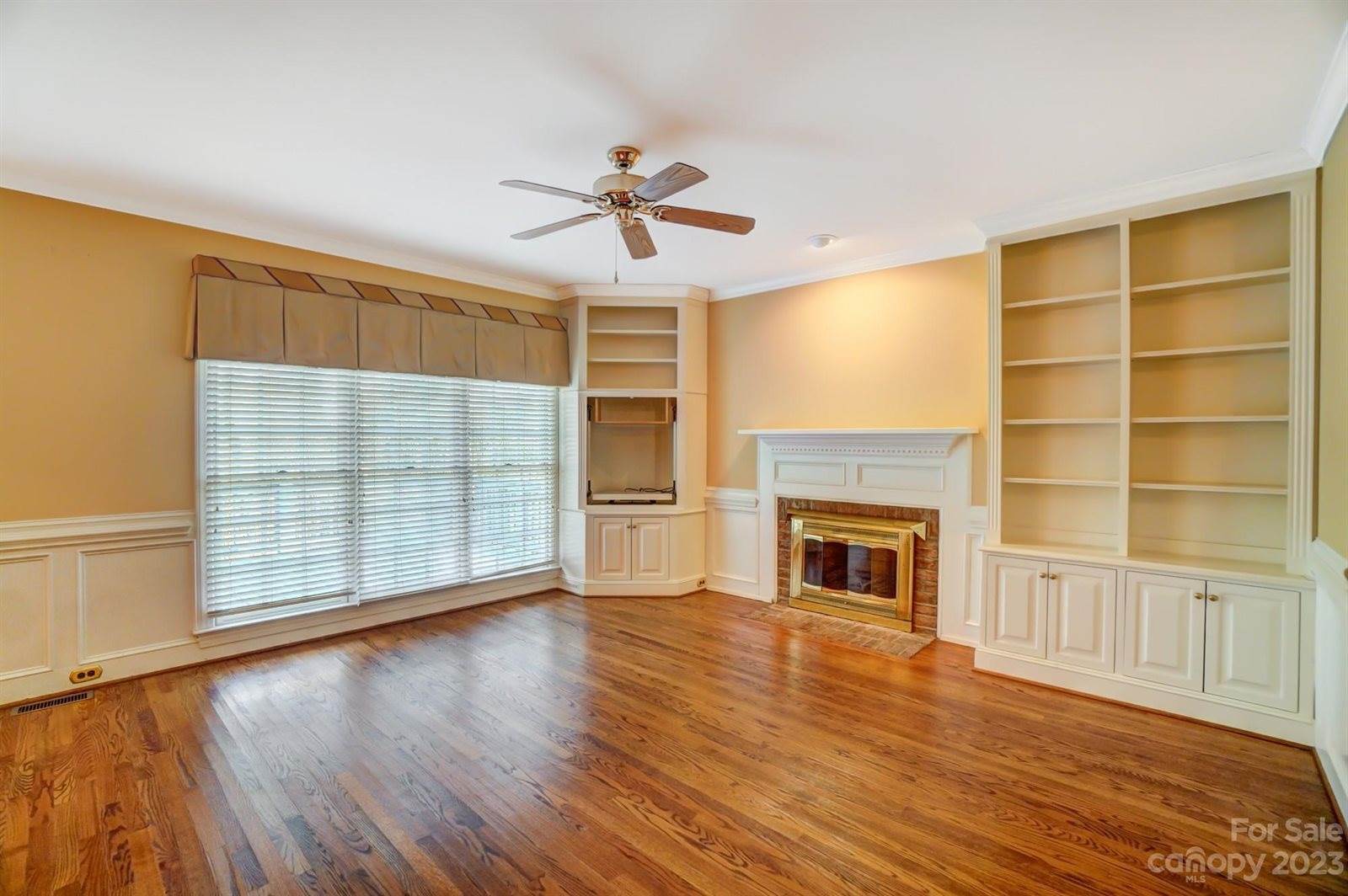 2800 Oxborough Drive, Matthews, NC 28105