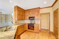 2800 Oxborough Drive, Matthews, NC 28105