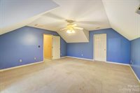 2800 Oxborough Drive, Matthews, NC 28105