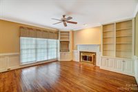 2800 Oxborough Drive, Matthews, NC 28105