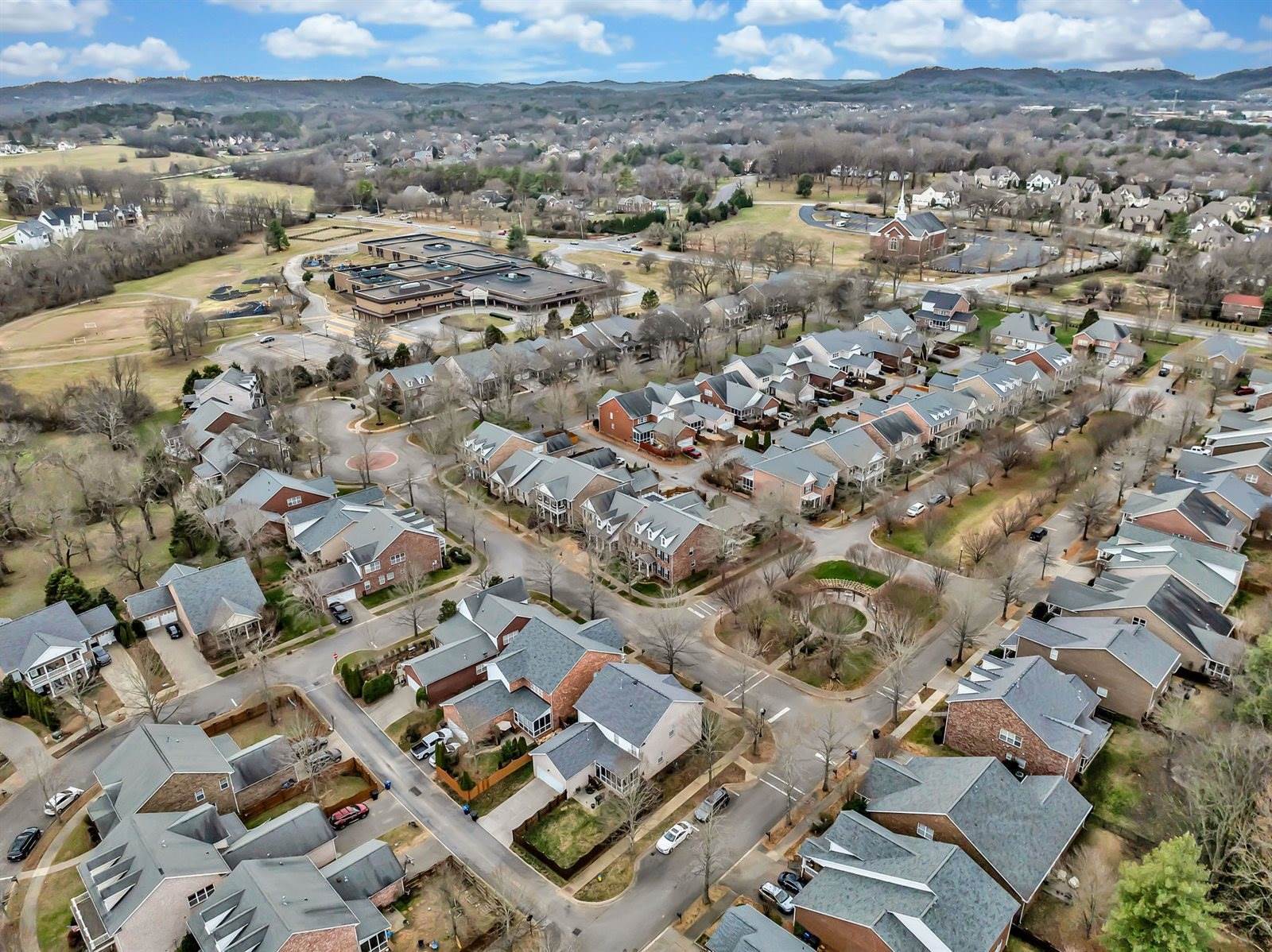 217 Schoolpath Ln, Franklin, TN 37064