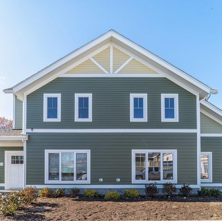 22 W Main St, Boston, MA 02126