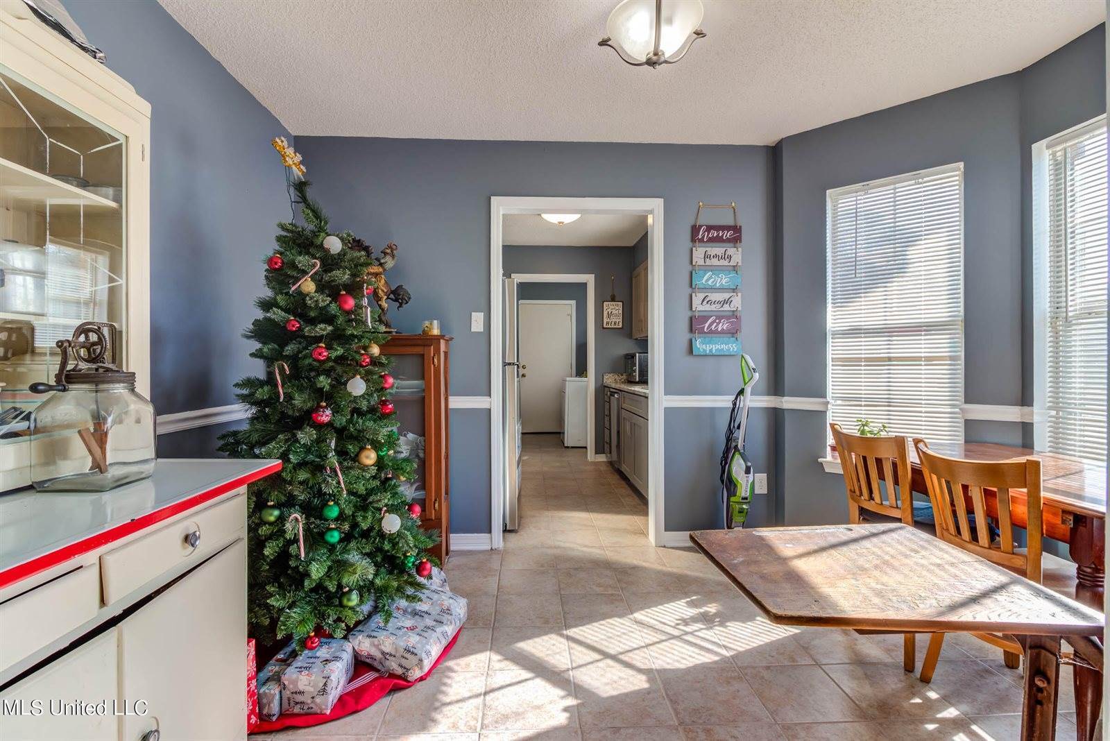 13012 Rosemont Street, Ocean Springs, MS 39564