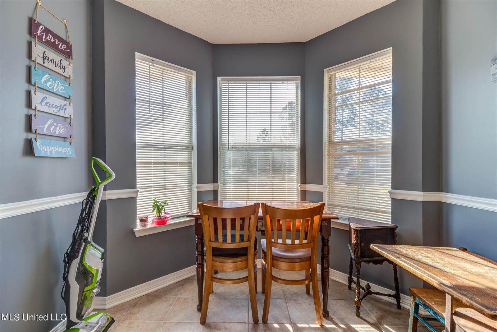 13012 Rosemont Street, Ocean Springs, MS 39564