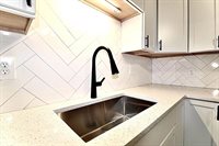 3213 S 6th STREET, Milwaukee, WI 53215