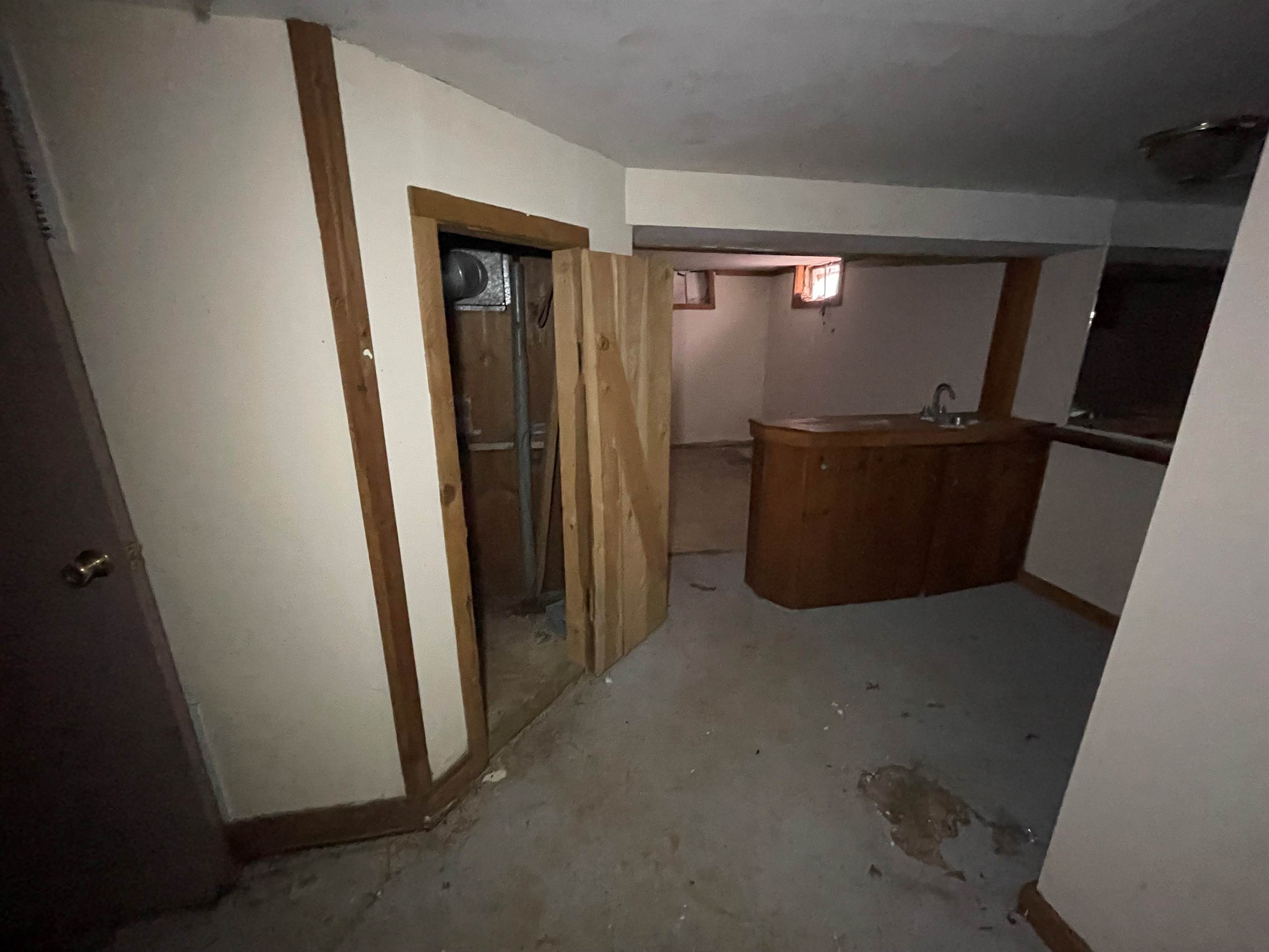 208 S Bleckley Dr, Wichita, KS 67218