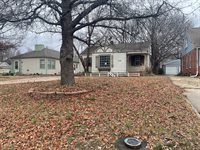 208 S Bleckley Dr, Wichita, KS 67218