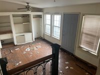 208 S Bleckley Dr, Wichita, KS 67218