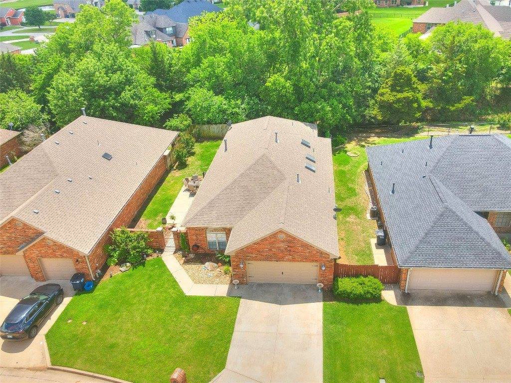 1262 Augusta Ct, Shawnee, OK 74801