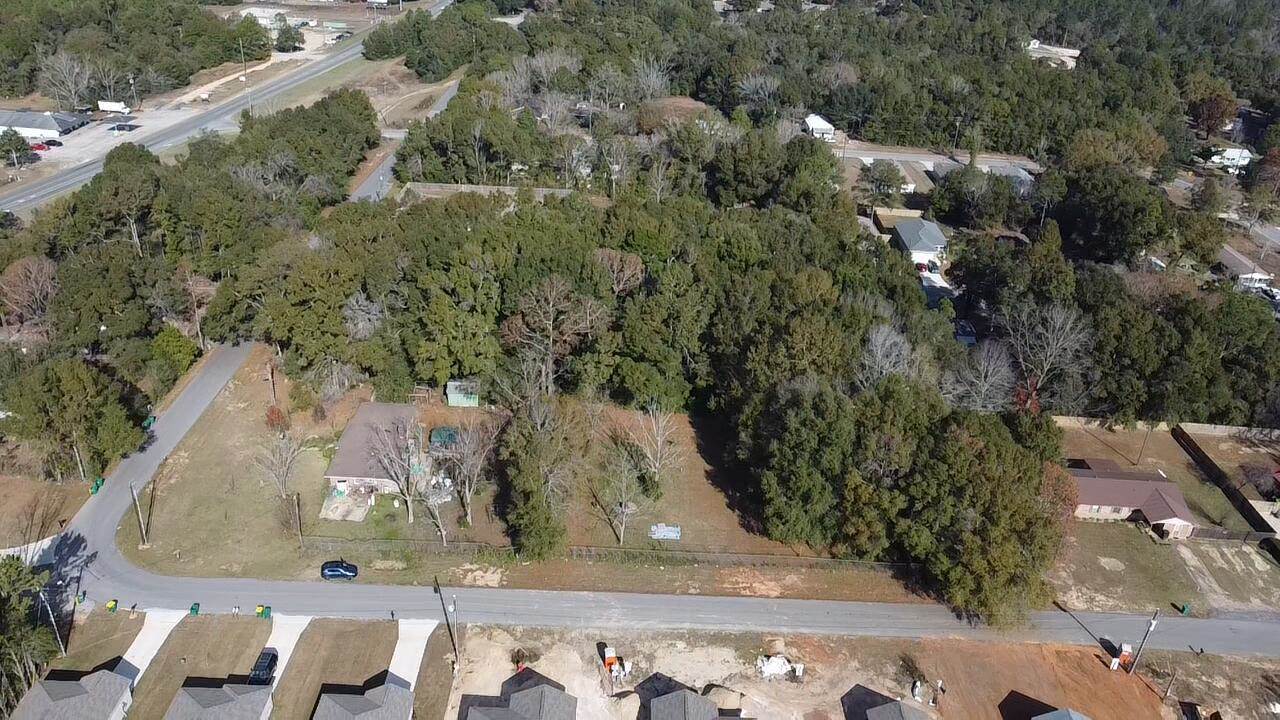 3156 East Chestnut Avenue, Lots 10-12, Crestview, FL 32536