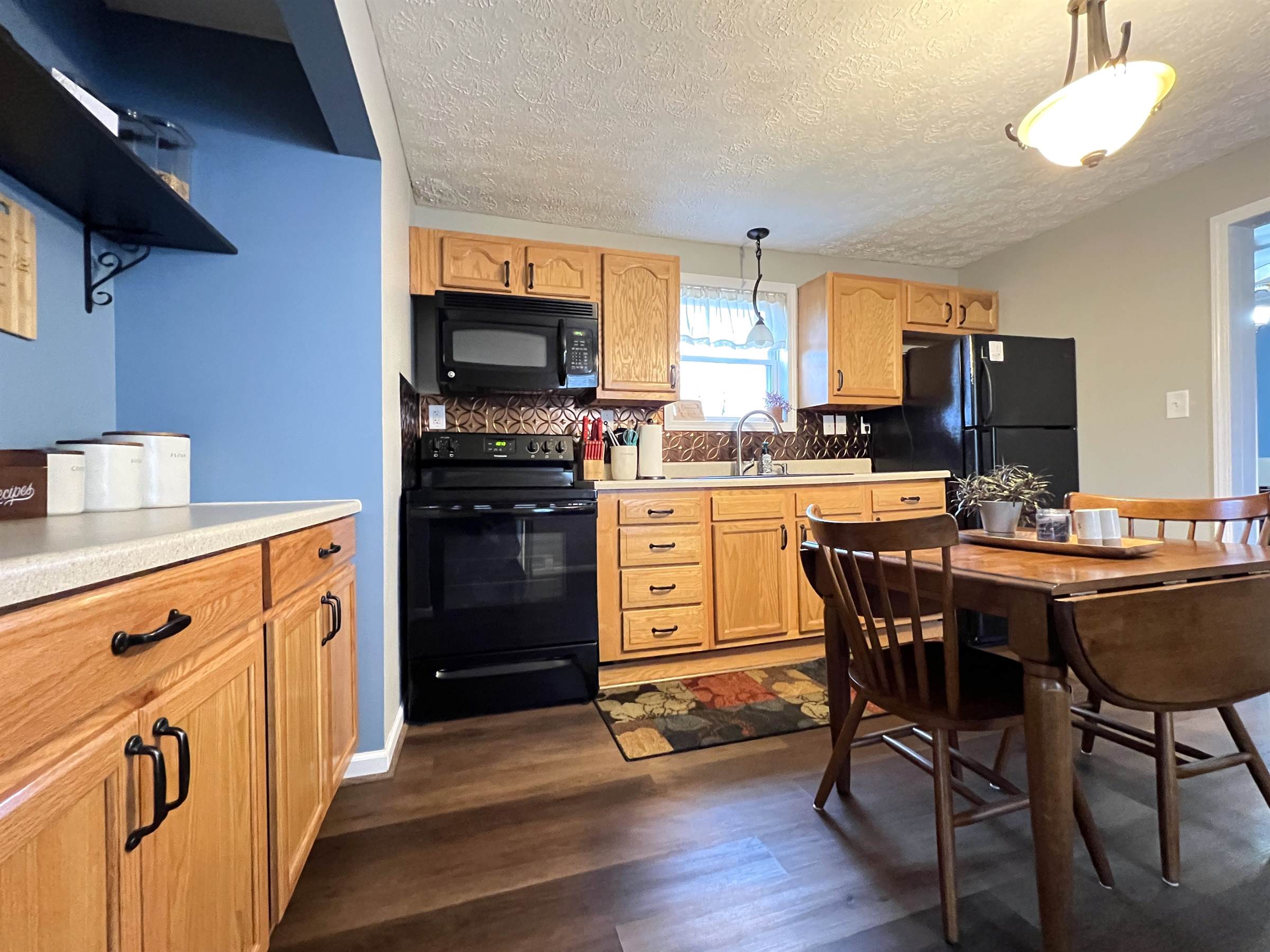 2530 Thompson St, Terre Haute, IN 47802